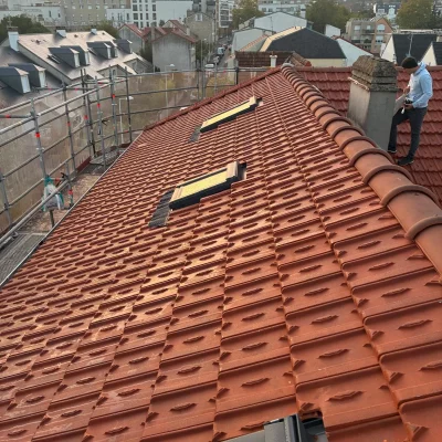 Rénovation toiture tuiles et pose Velux Eure-et-Loir